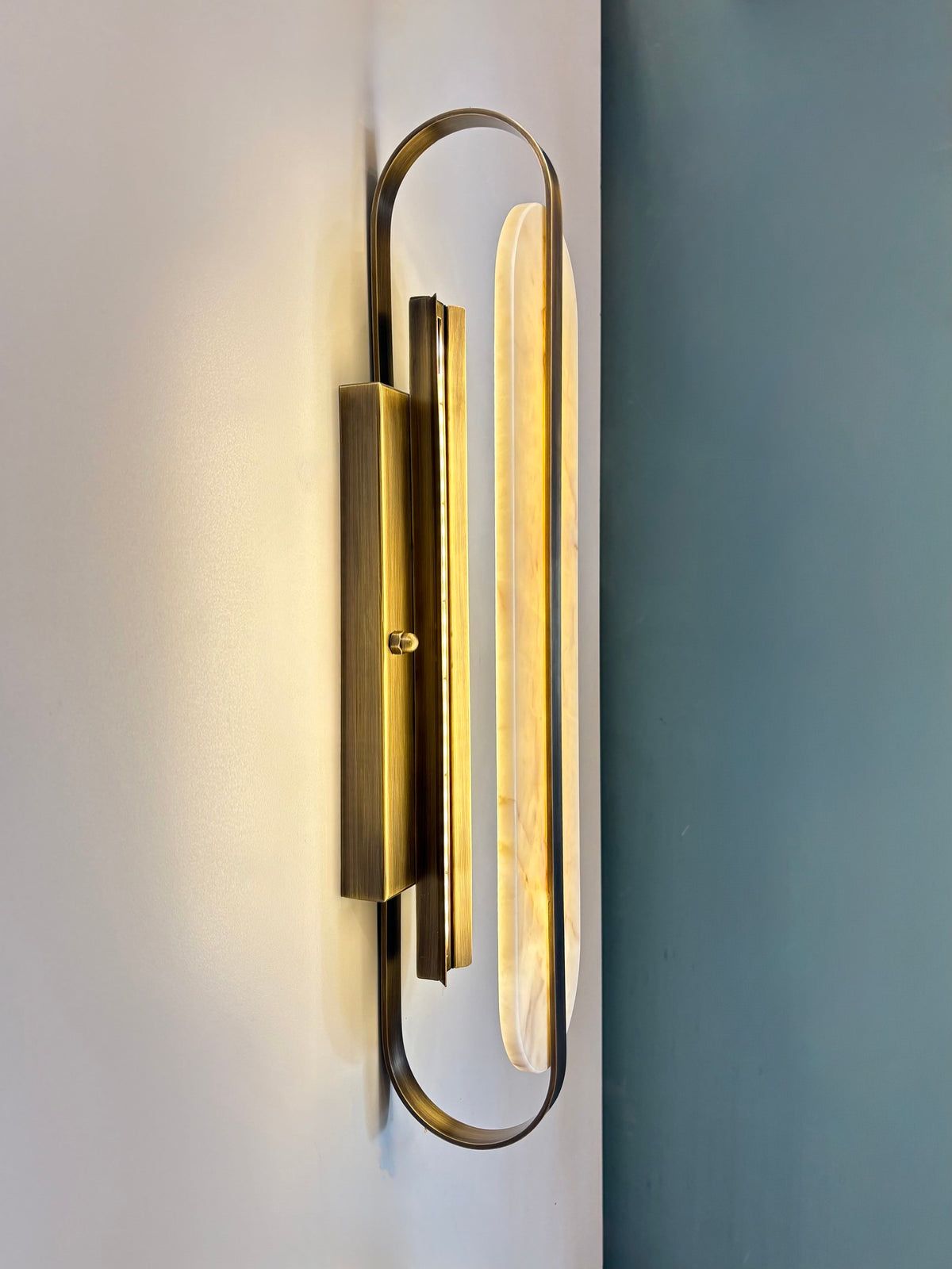 Arel Lighting CREU Marble Sconce