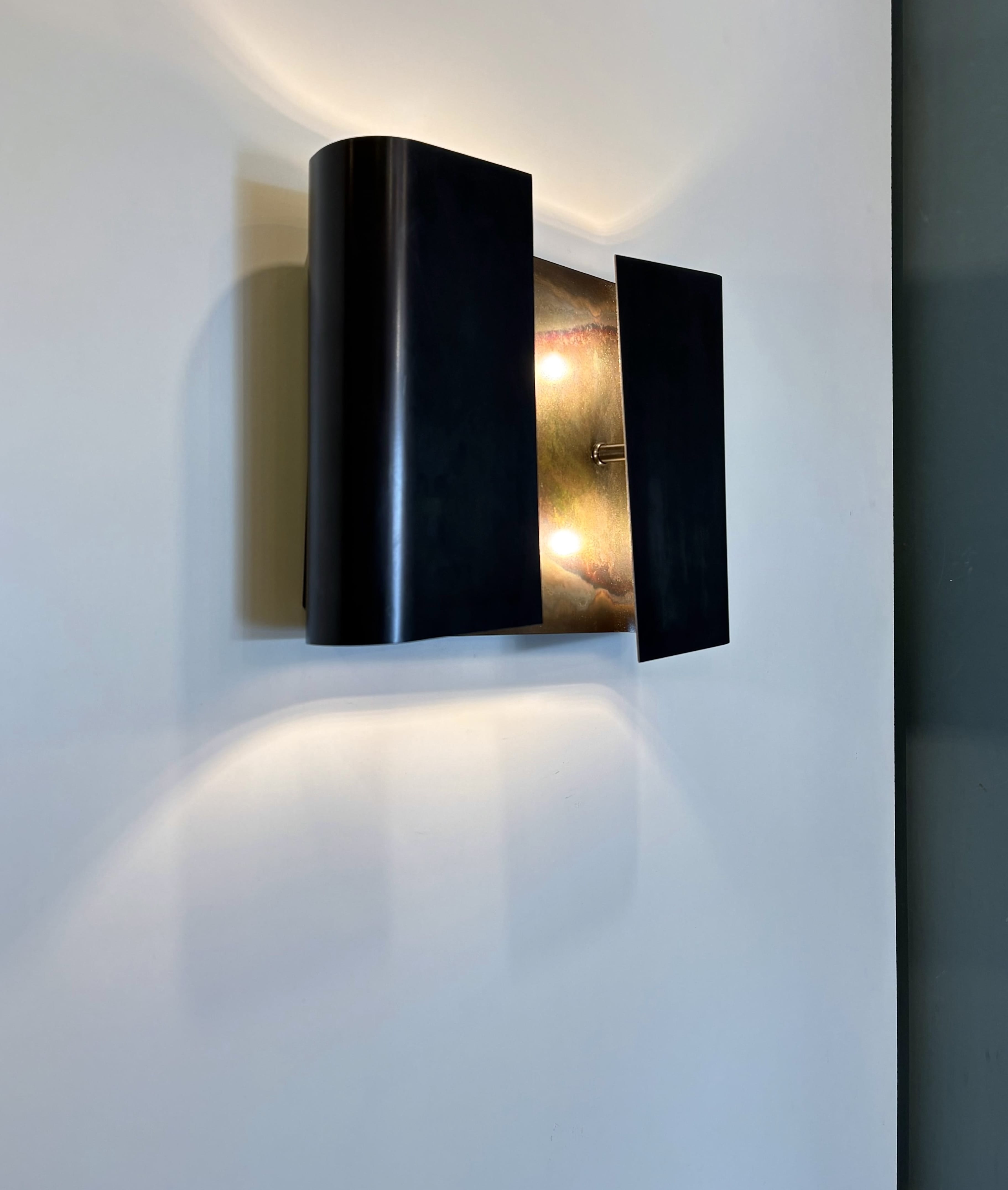 Arel Lighting Dark Antique Brass MONTANA Modern Wall Sconce
