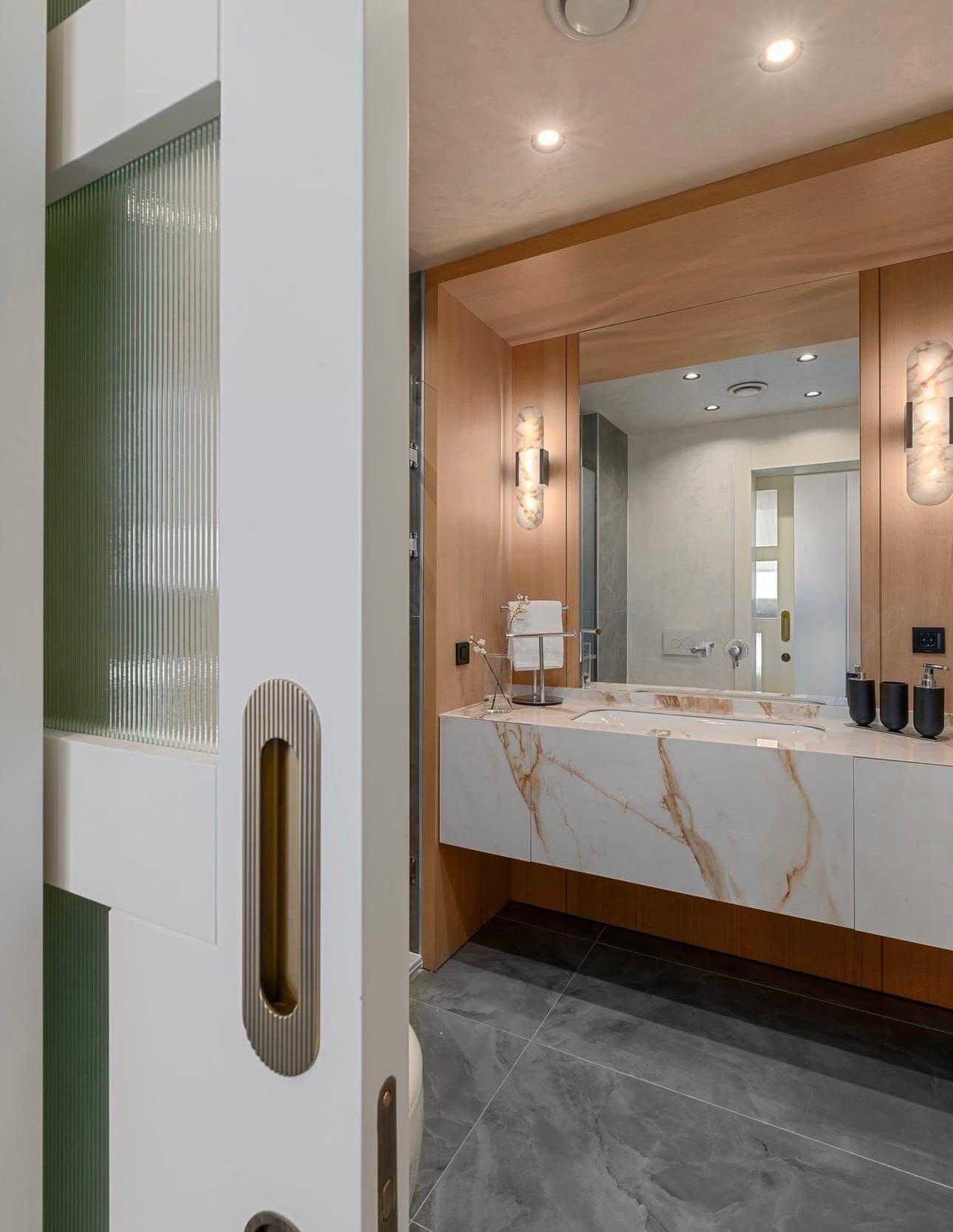 Arel Lighting GRAZ Marble Sconce