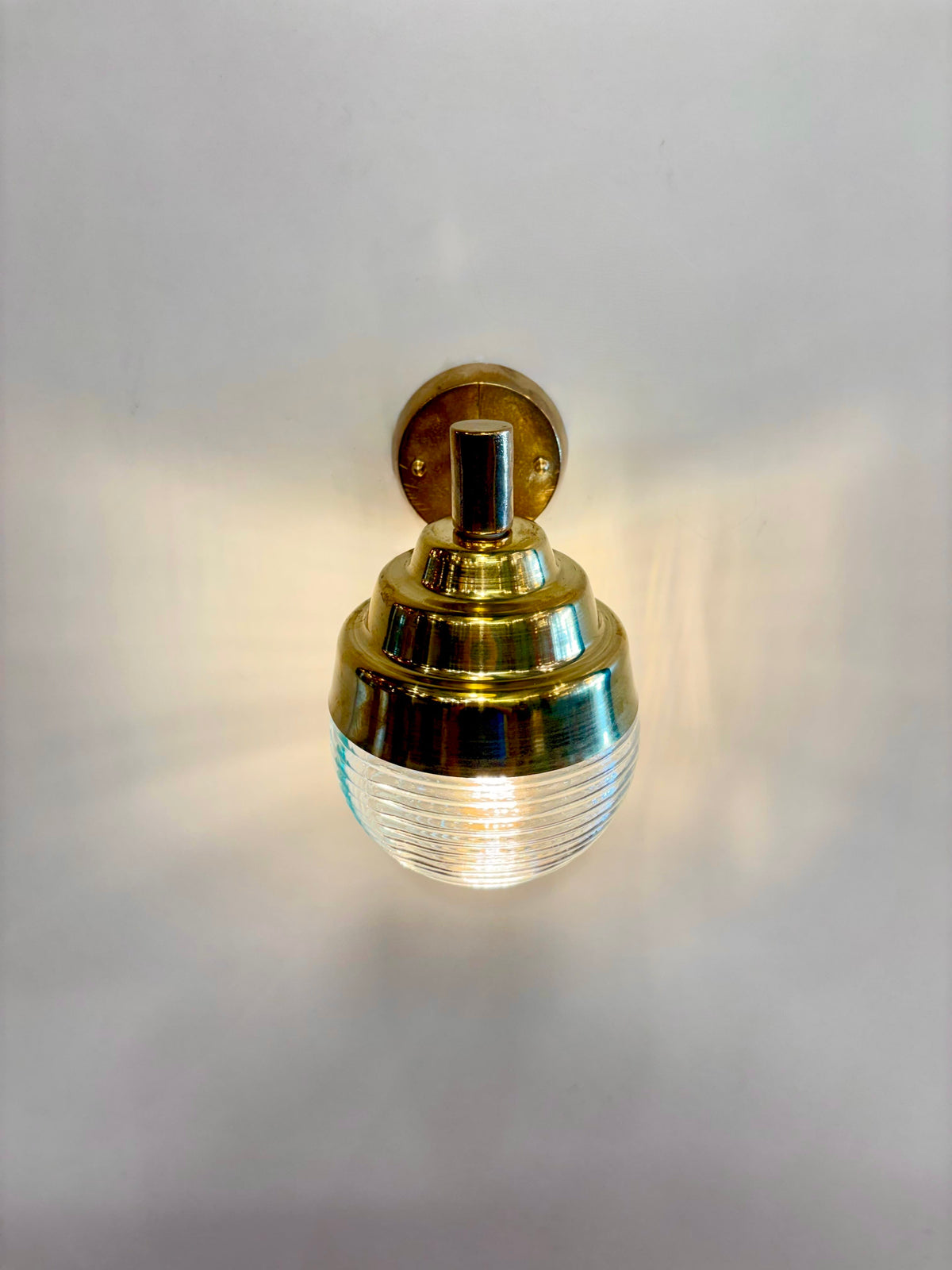 Arel Lighting KRASAVO Brass Nautical Wall Sconce