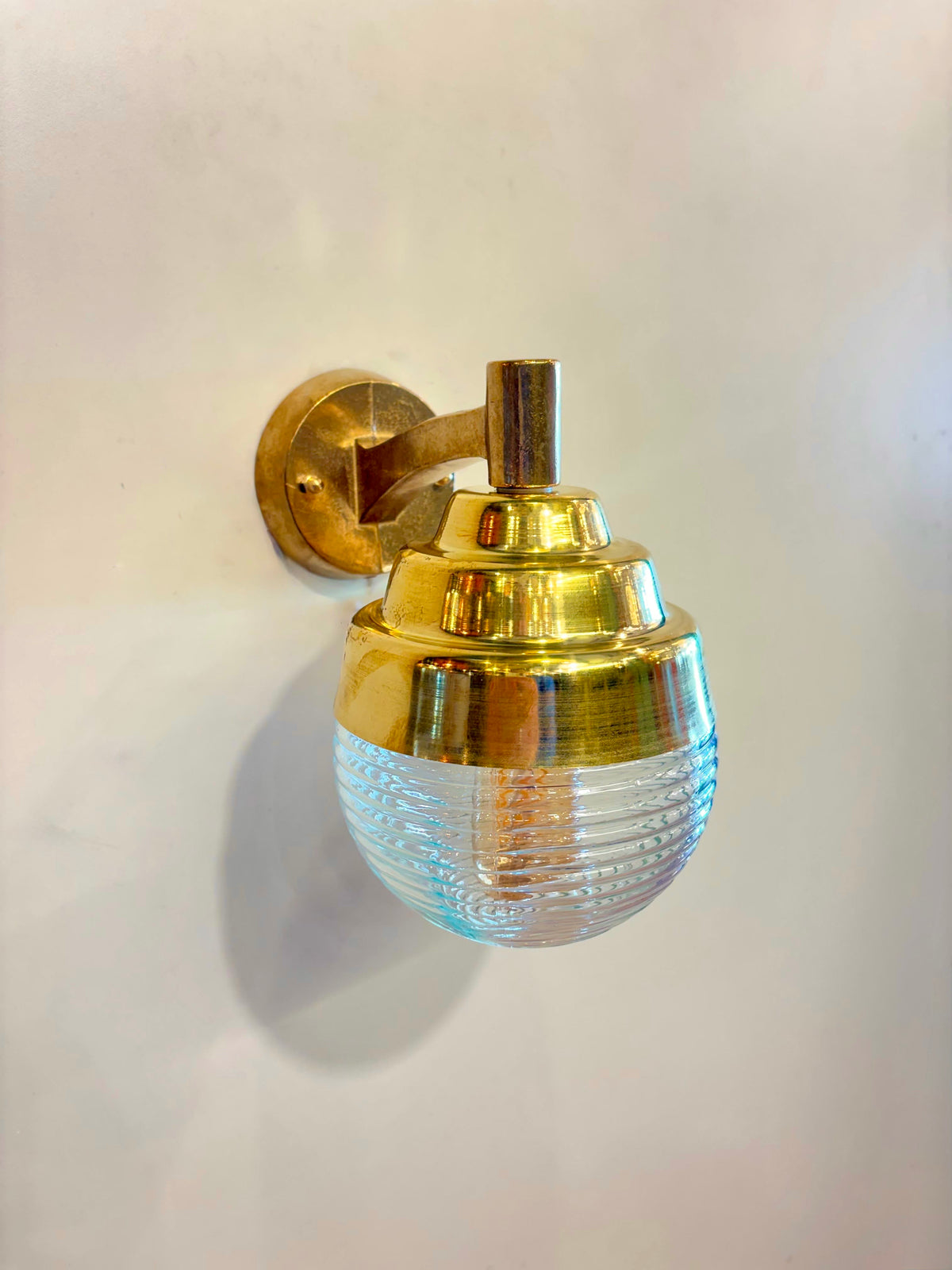 Arel Lighting KRASAVO Brass Nautical Wall Sconce
