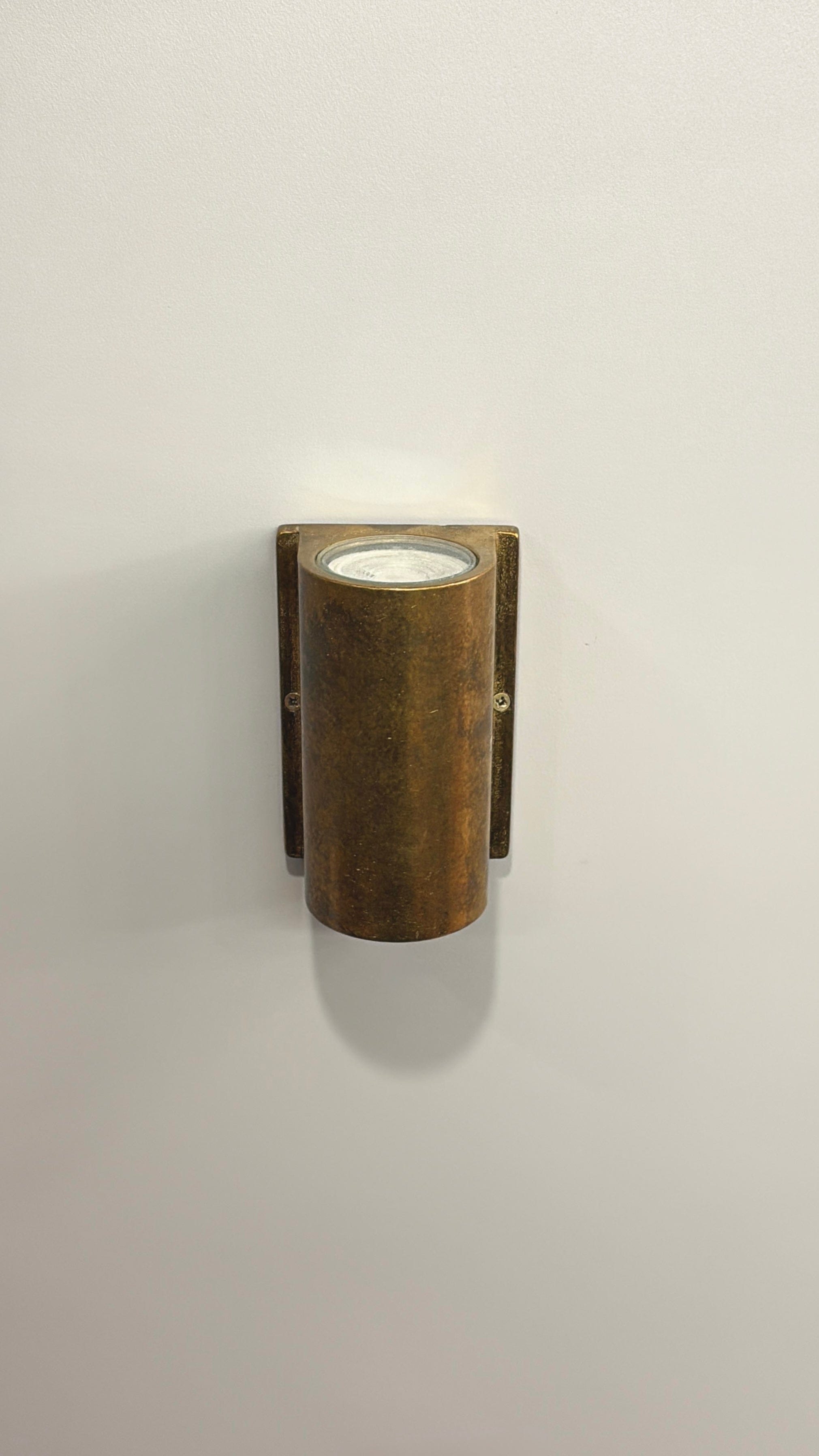 Arel Lighting LIDA Outdoor Brass Casting Wall Sconce