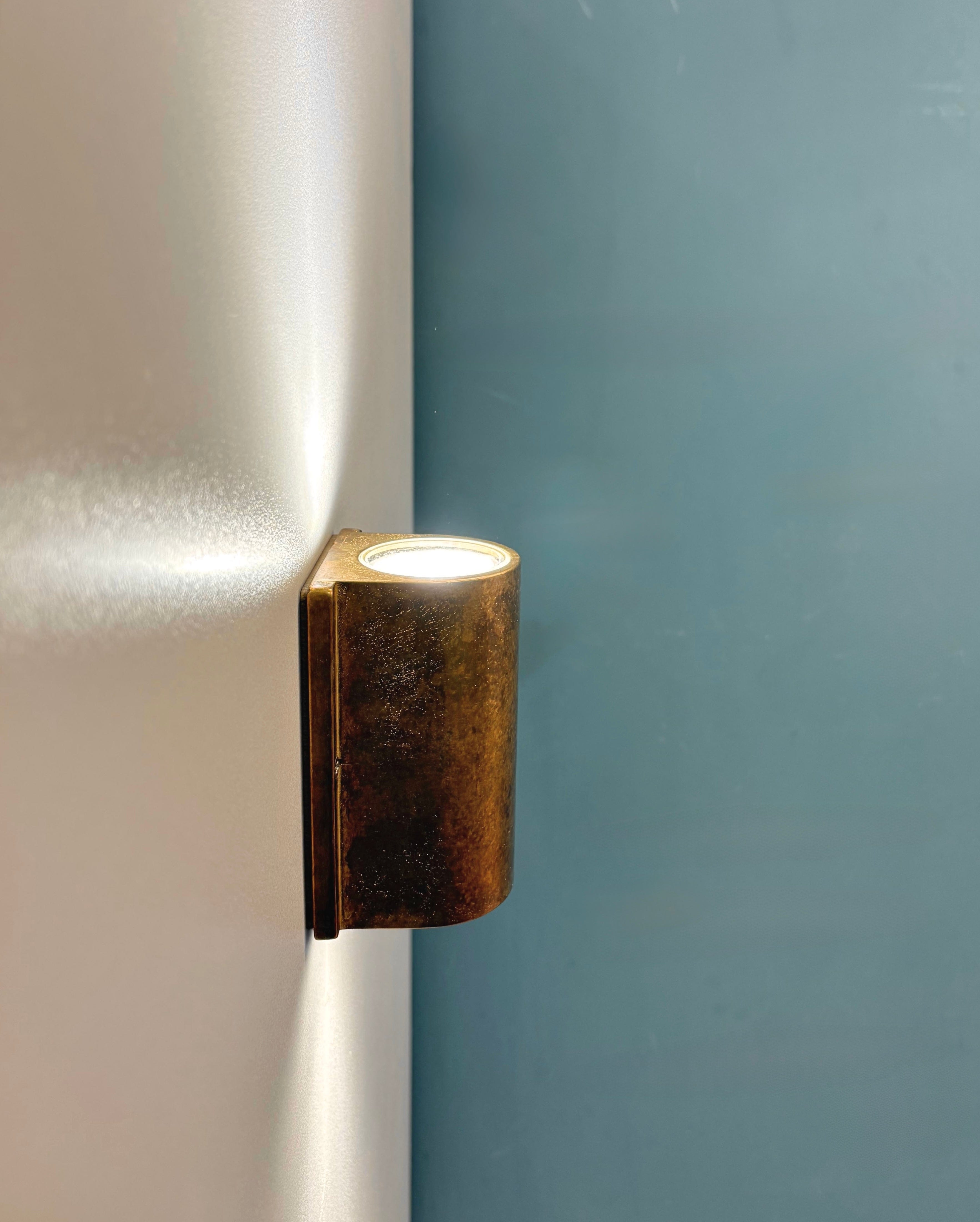 Arel Lighting LIDA Outdoor Brass Casting Wall Sconce