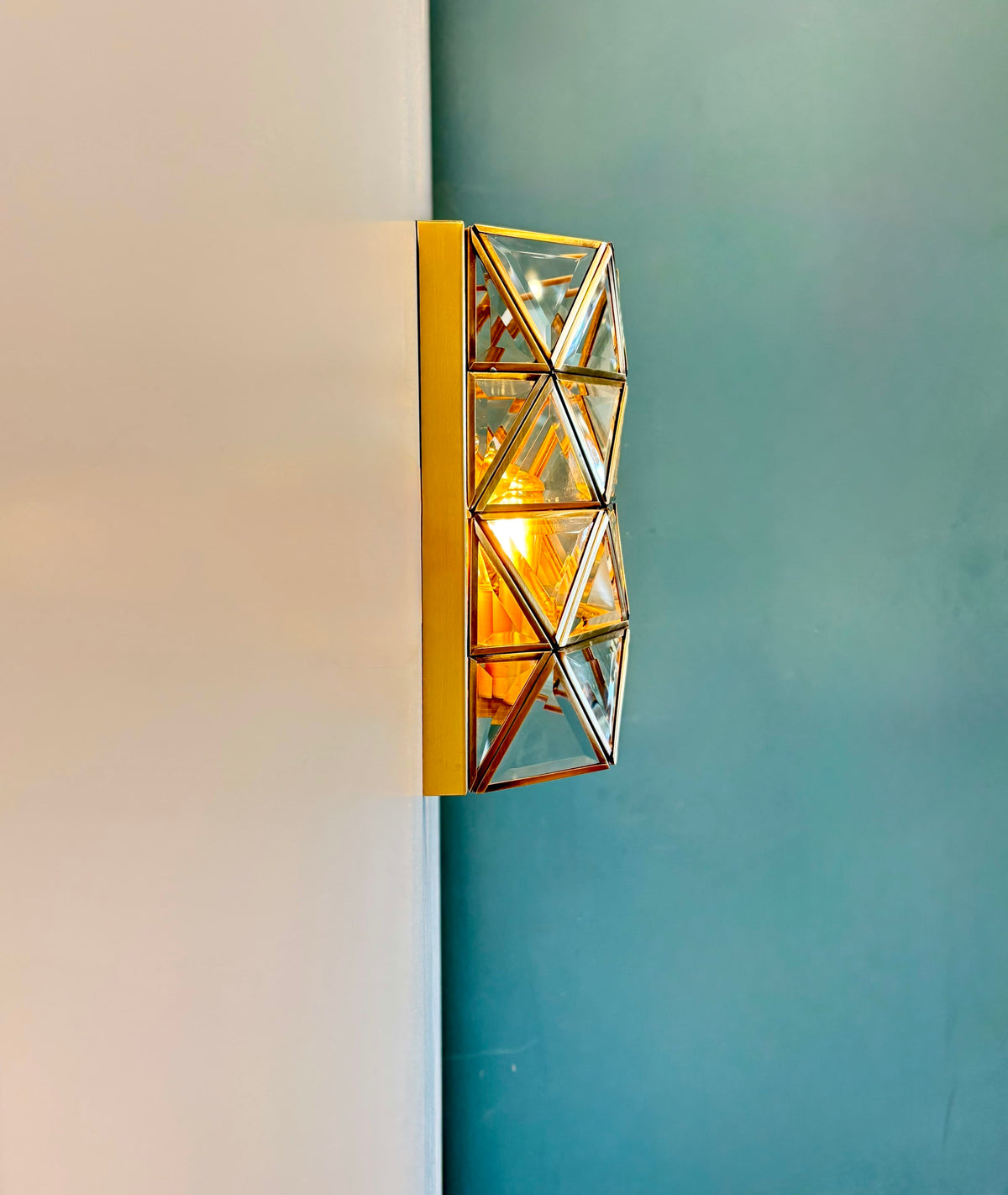 Arel Lighting lighting SPLIT Brass Wall Sconce