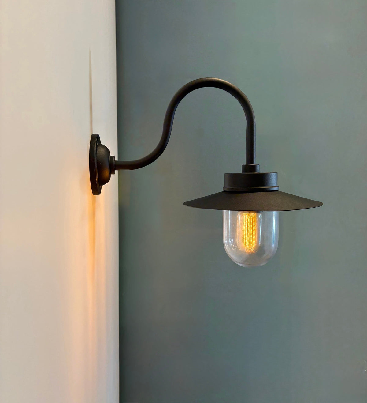Arel Lighting LOTORP Nautical Glass Outdoor Wall Light