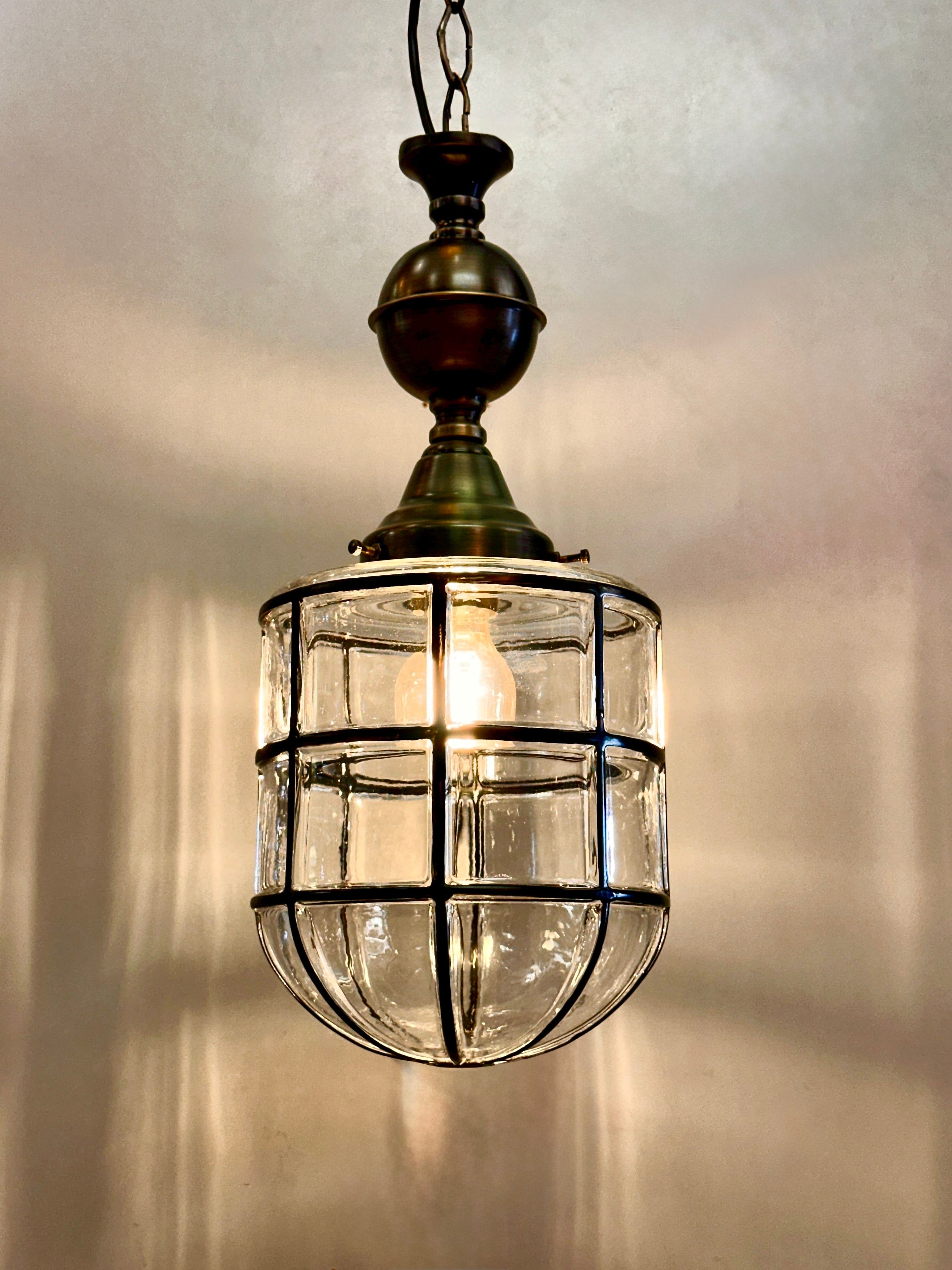 Arel Lighting MAURS Glass Pendant