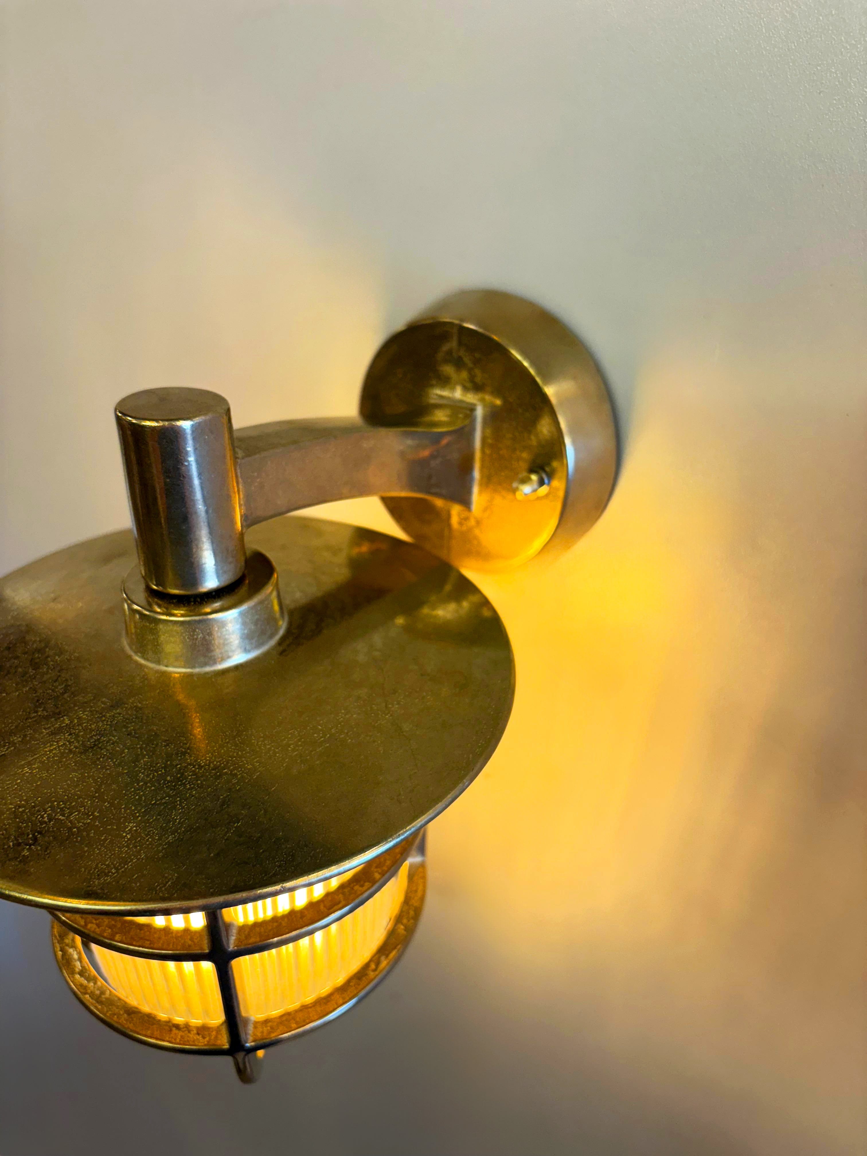 Arel Lighting NOVI Outdoor Brass Casting Wall Sconce