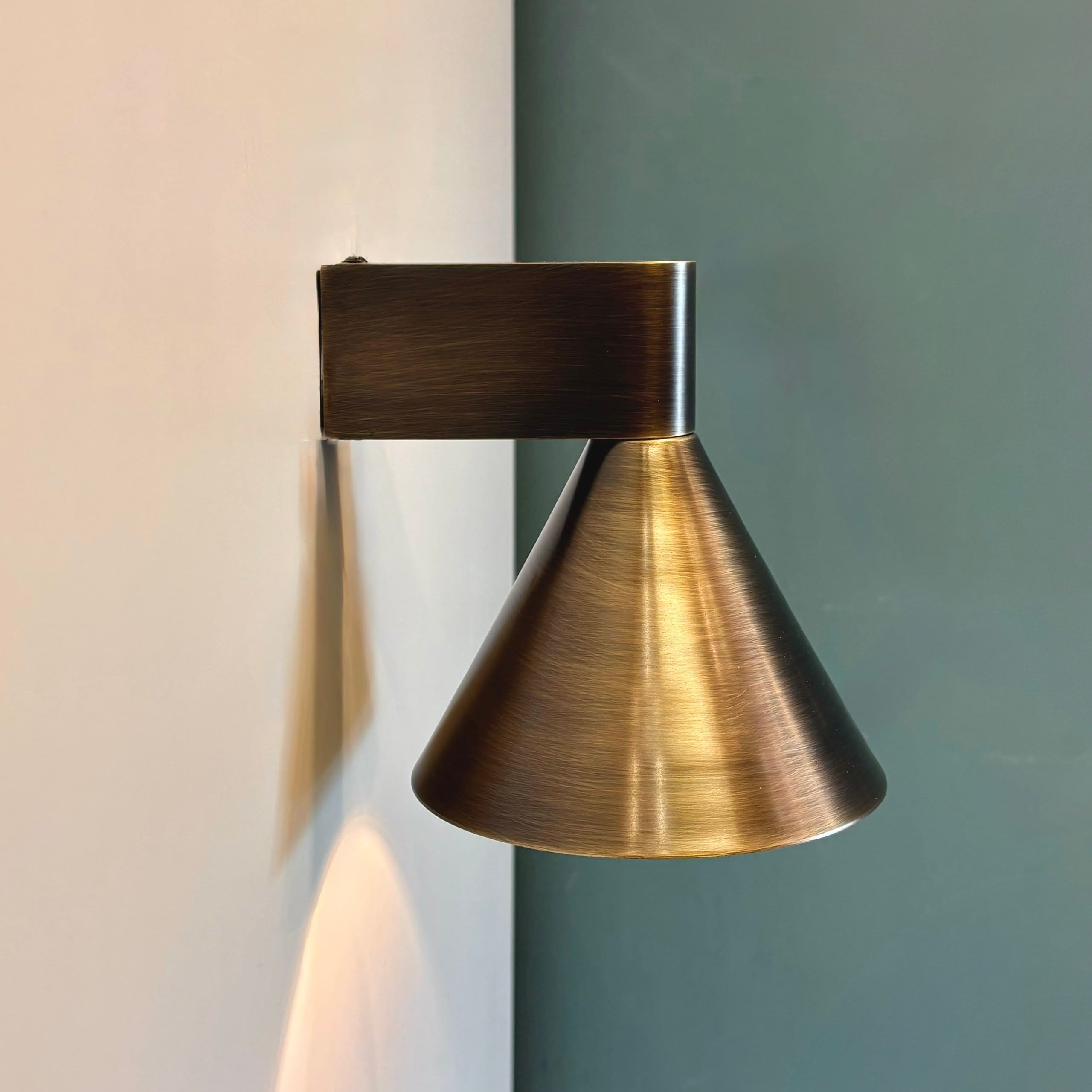 Arel Lighting NOVIC Brushed Metal Wall Sconce