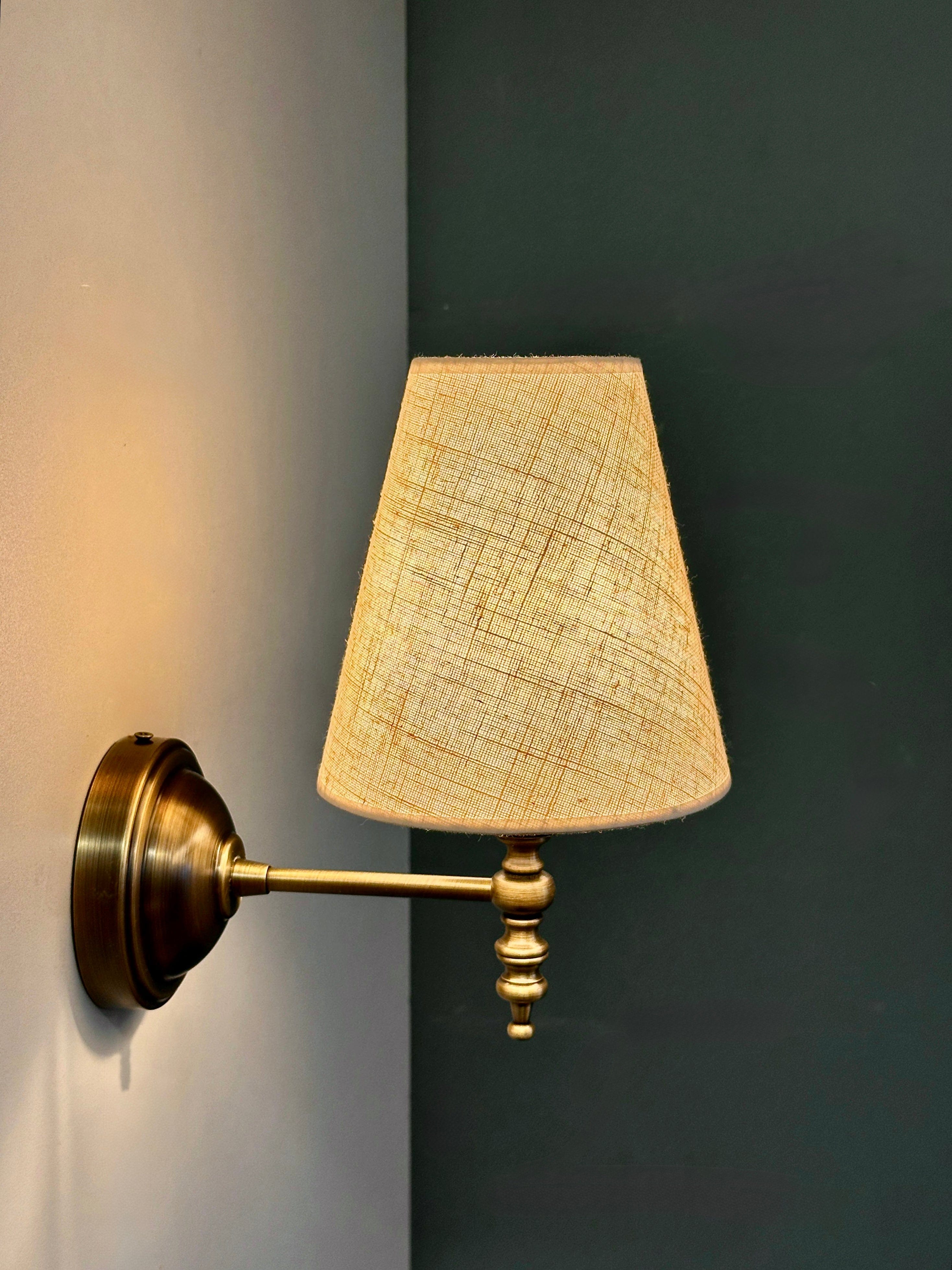 Arel Lighting ORAN Brass Traditional Wall Sconce