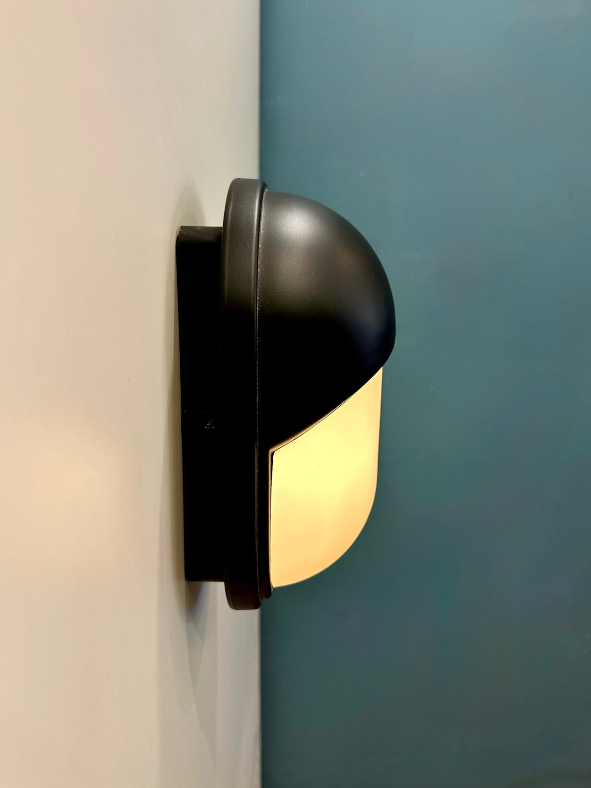 Arel Lighting Outdoor Wall Light EEVA Outdoor Wall Sconce – Black Metal Hood with Opal Glass, IP44 Exterior Wall Light