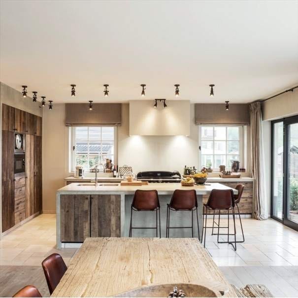 Arel Lighting QUNTA Brass Wall Sconce