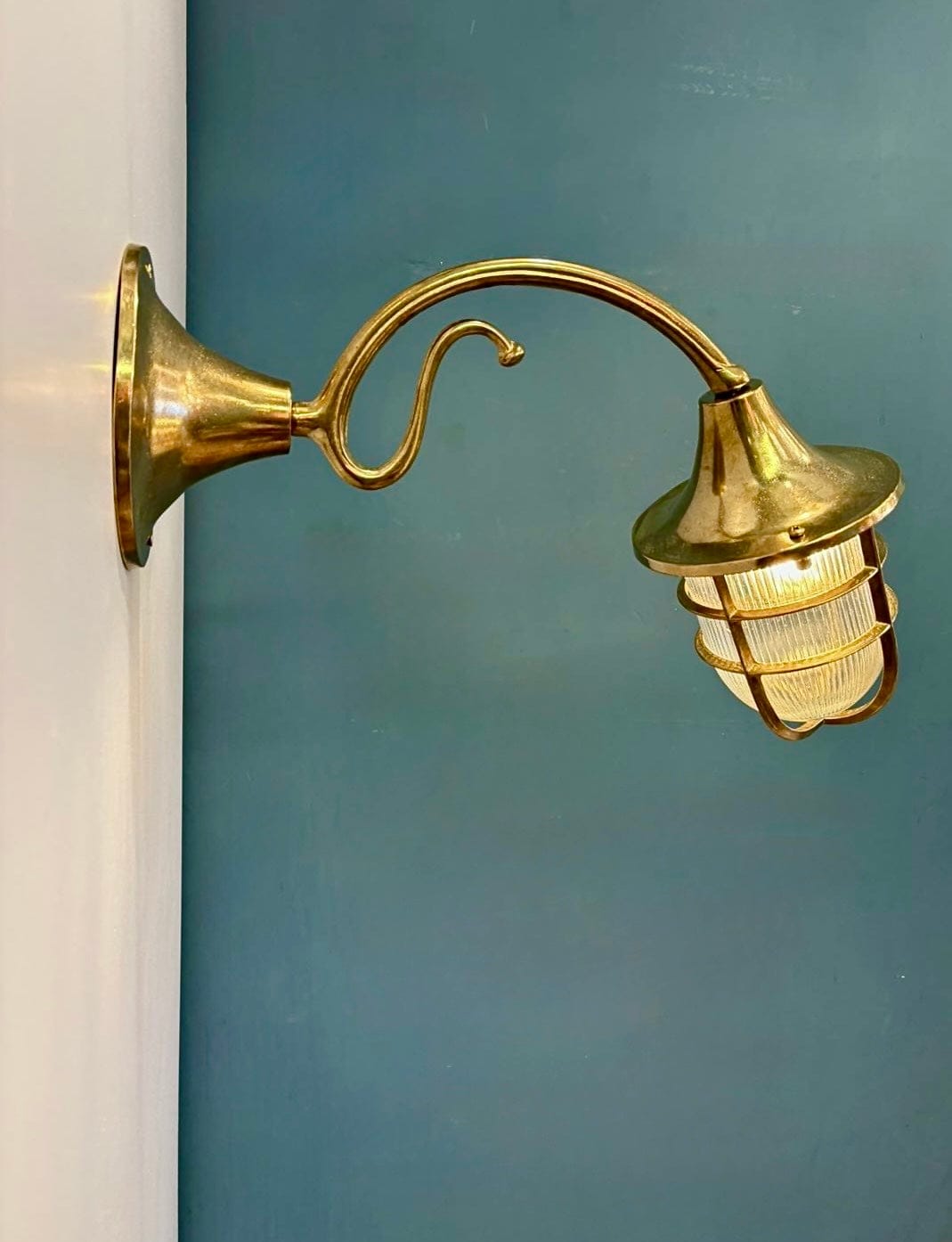 Arel Lighting RYBNO Brass Nautical Wall Sconce