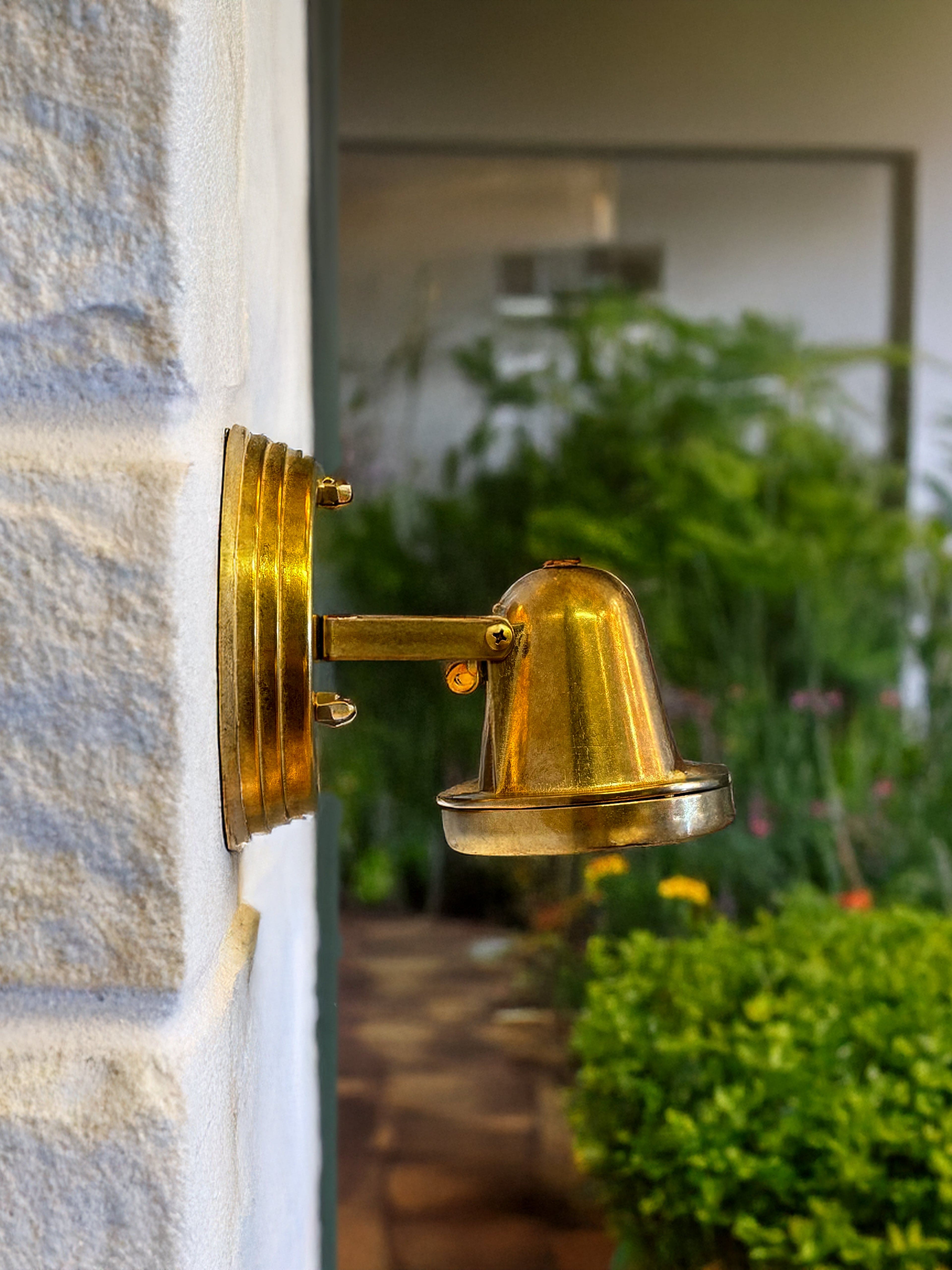 Arel Lighting TRAIAN Outdoor Brass Casting Wall Sconce