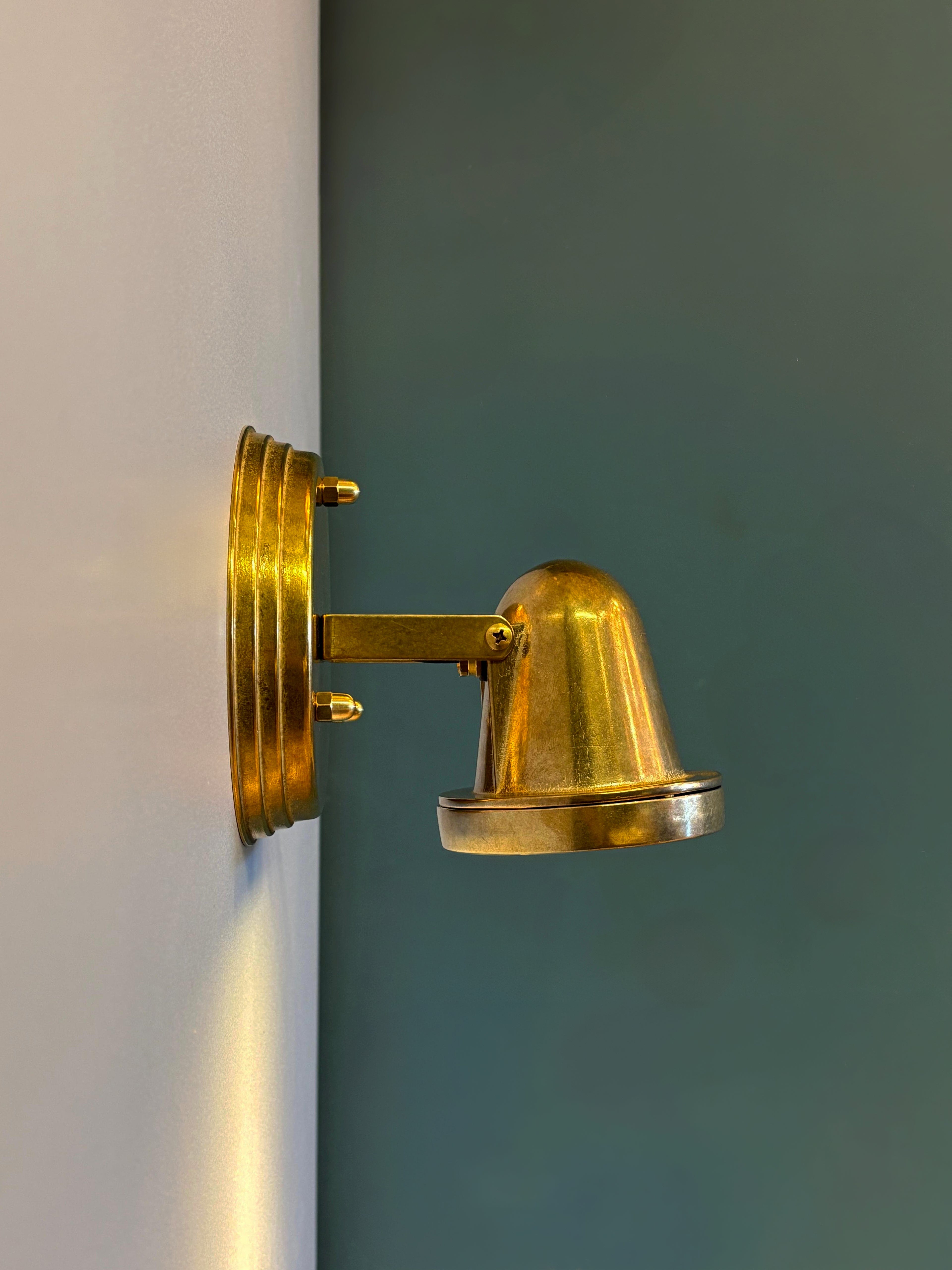 Arel Lighting TRAIAN Outdoor Brass Casting Wall Sconce