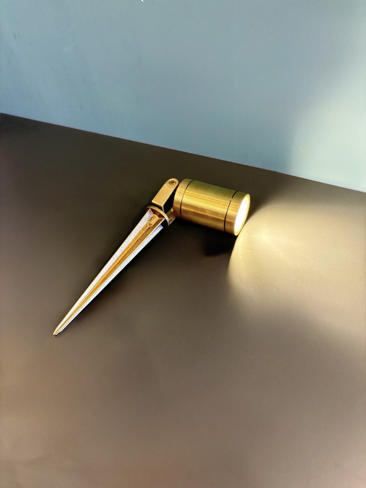 Arel Lighting VALLADE Adjustable Landscape Brass Spike Spotlight