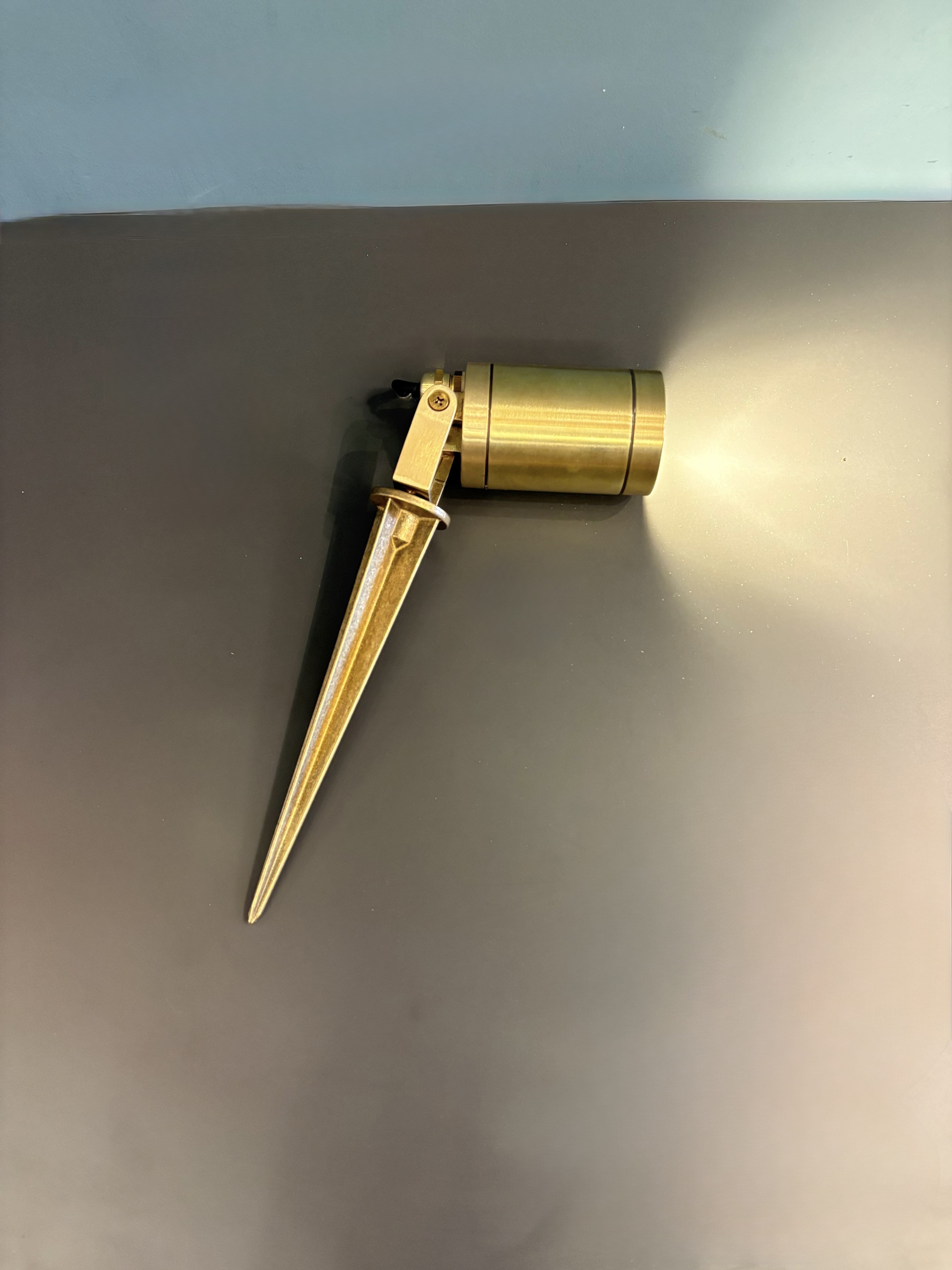 Arel Lighting VALLADE Adjustable Landscape Brass Spike Spotlight