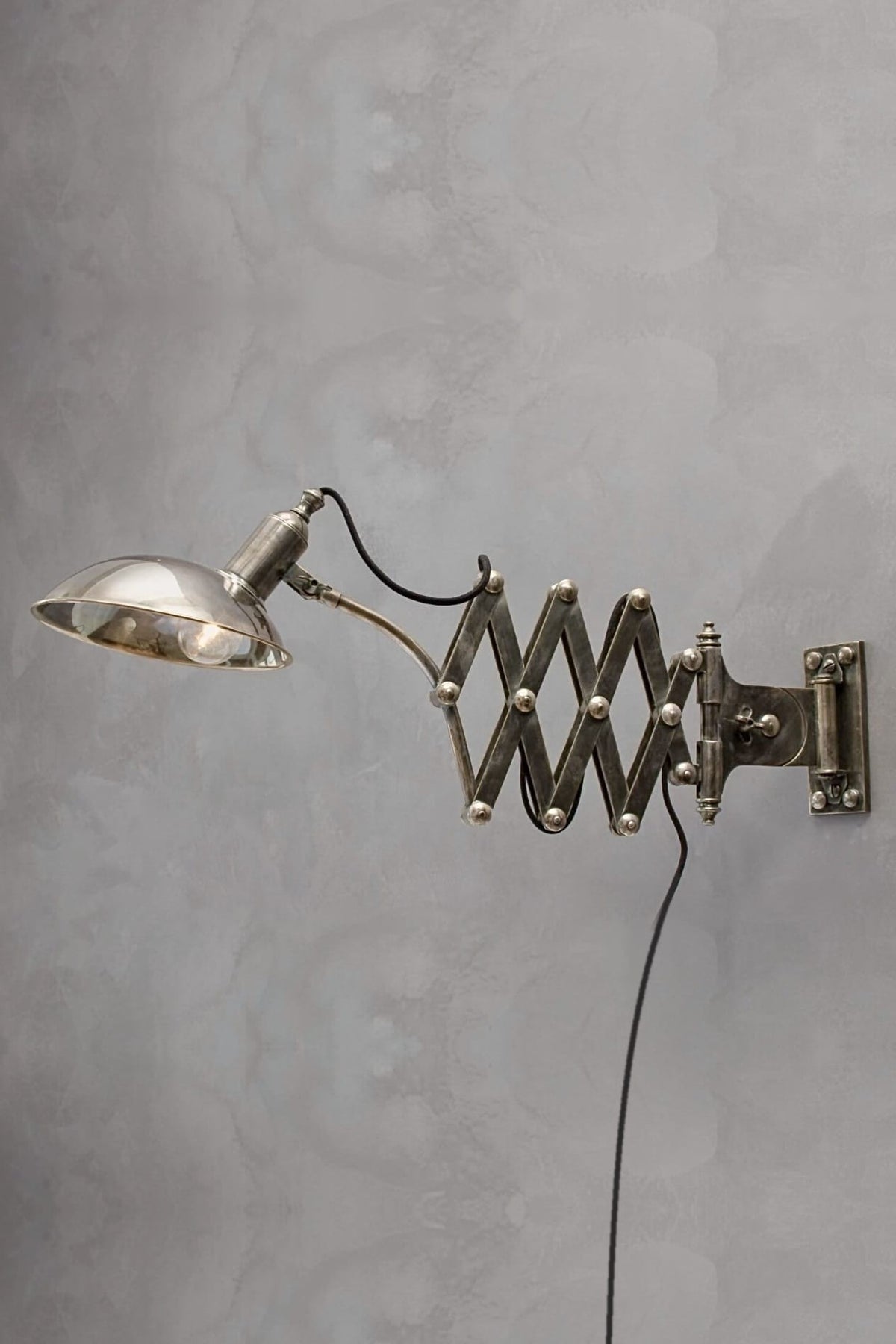 Arel Lighting Wall Sconce OZERA Brass Accordion Wall Sconce – Extendable Scissor Arm Lamp