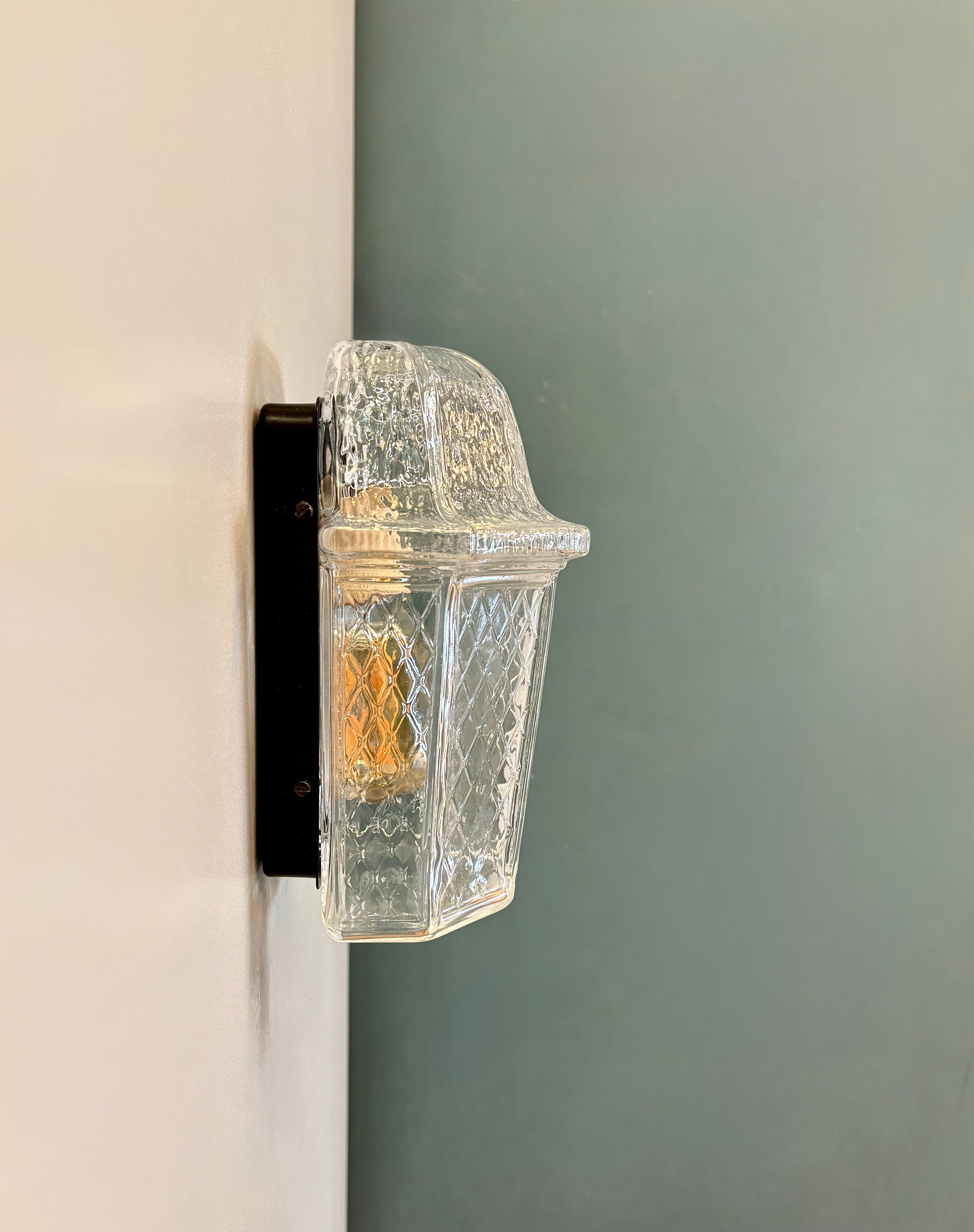 Arel Lighting White AON II Classic Glass Wall Sconce