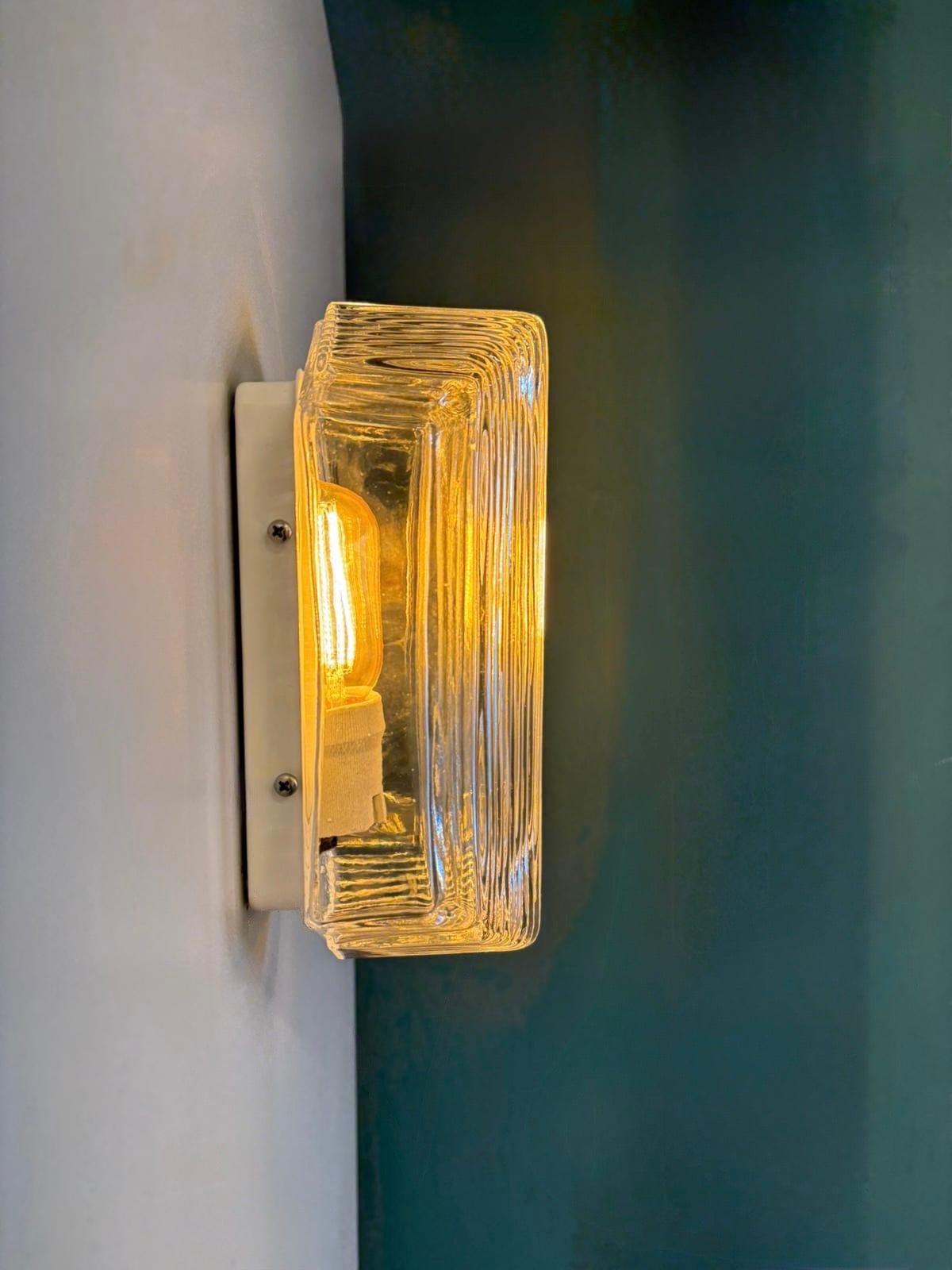 Arel Lighting White LASCARA Art Deco Outdoor Wall Sconce