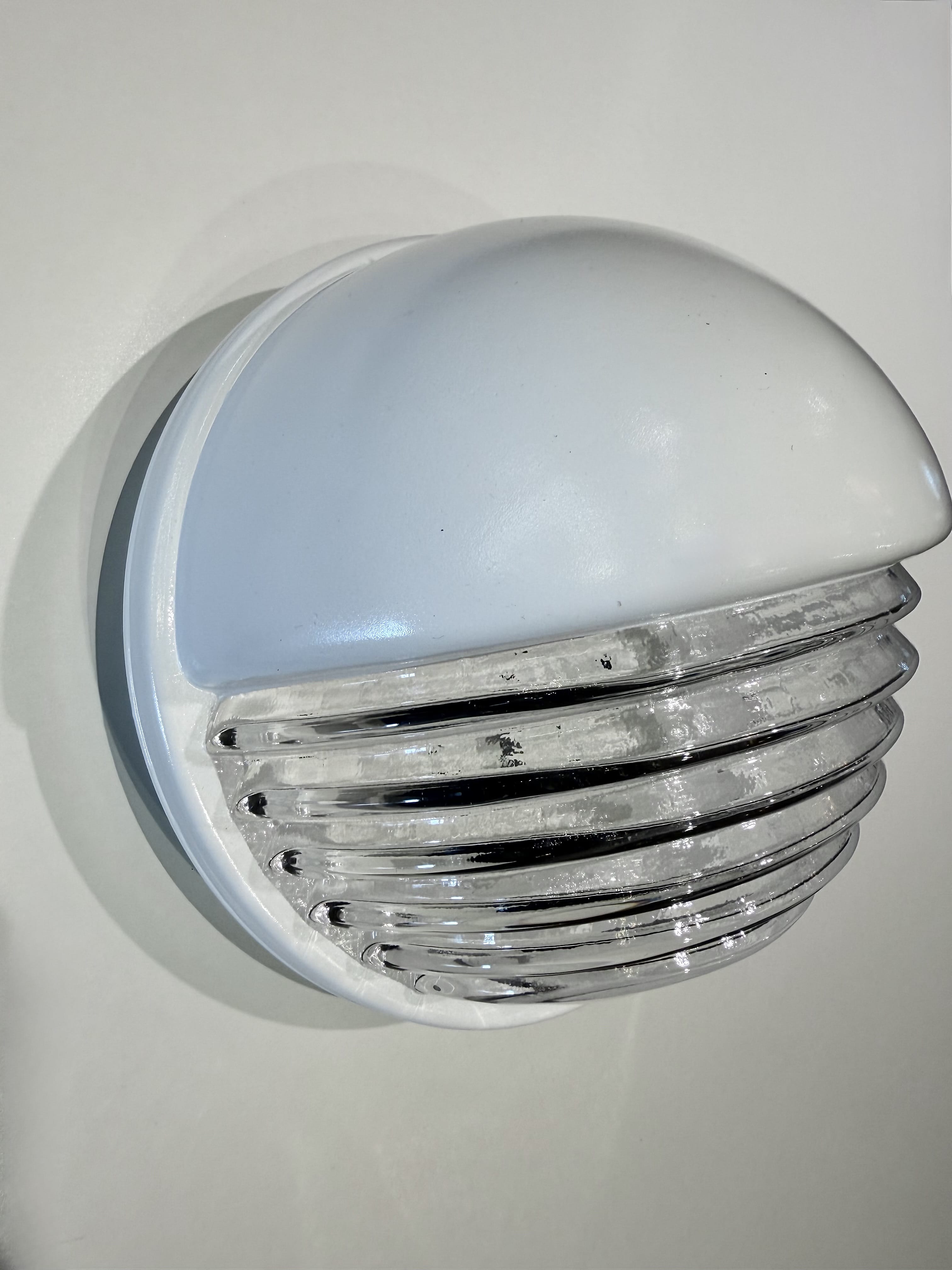 Arel Lighting White LUTSK Nautical Glass Outdoor Wall Light