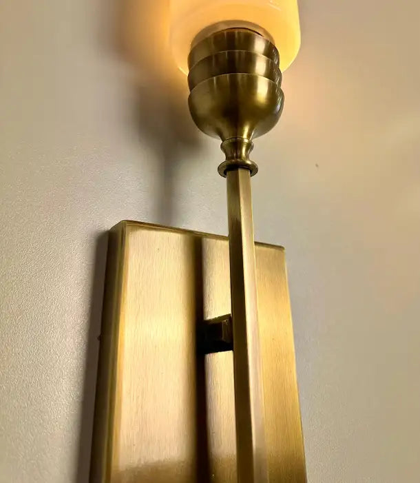 Sagovia Brass Wall Sconce in Mid-Century Modern Style