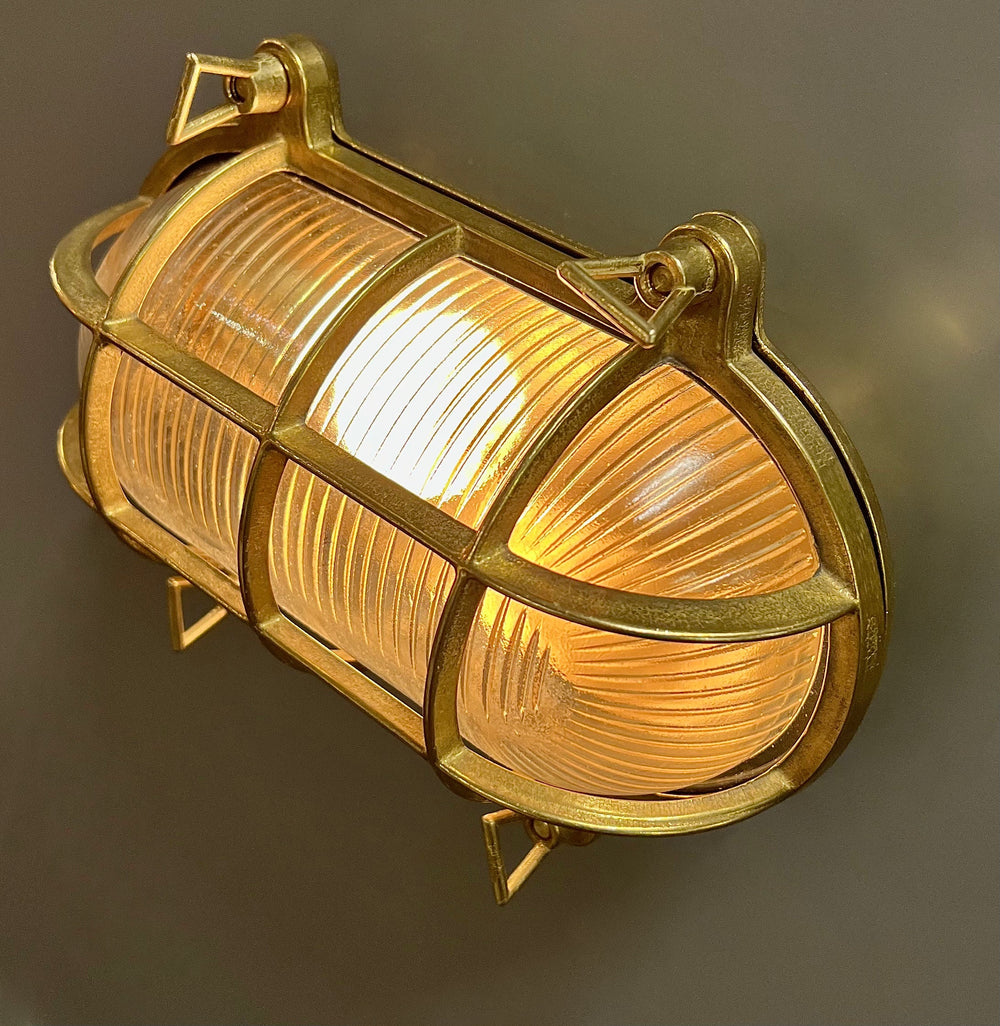 PINSK LARGE Nautical Wall Sconce - Wall Light , Outdoor Light, Patio Light, IP64 Lighting, Brass Casting Light, Bulkhead Light, Marinal