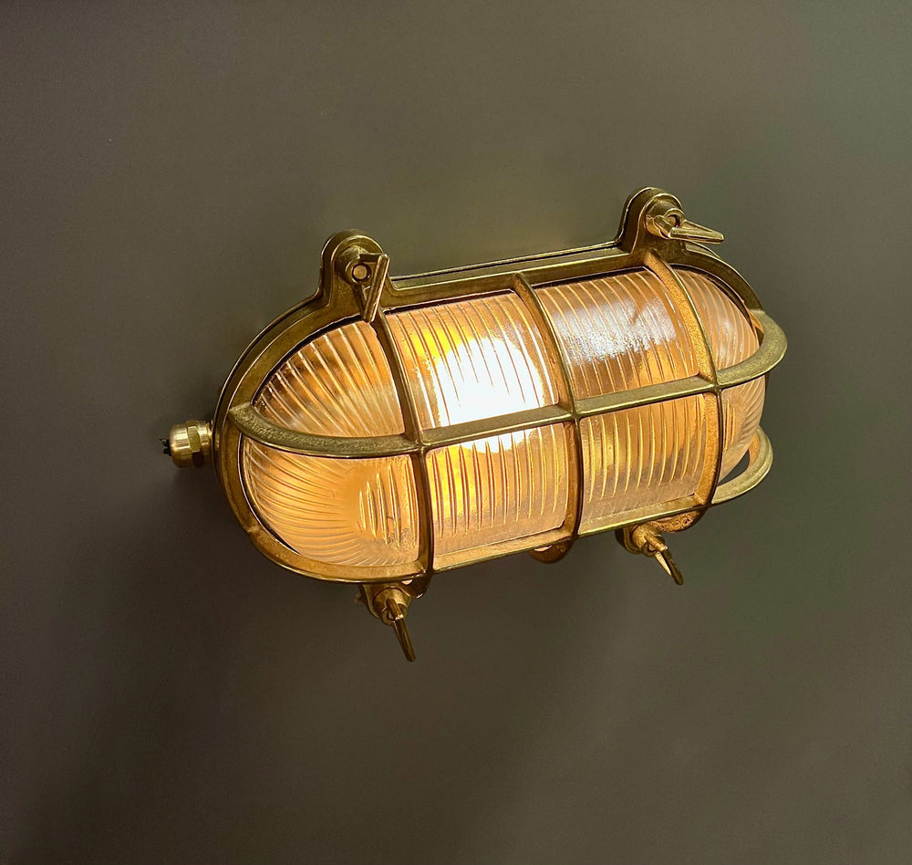 PINSK LARGE Nautical Wall Sconce - Wall Light , Outdoor Light, Patio Light, IP64 Lighting, Brass Casting Light, Bulkhead Light, Marinal