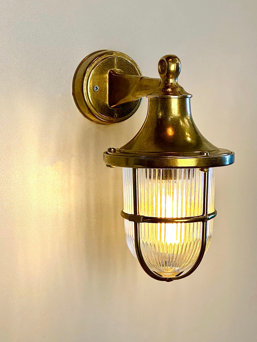 VIGO Nautical Wall Sconce - Nautical Wall Light, Outdoor Light, Patio Light, IP64 Lighting, Brass Casting Light, Bulkhead, Marinal