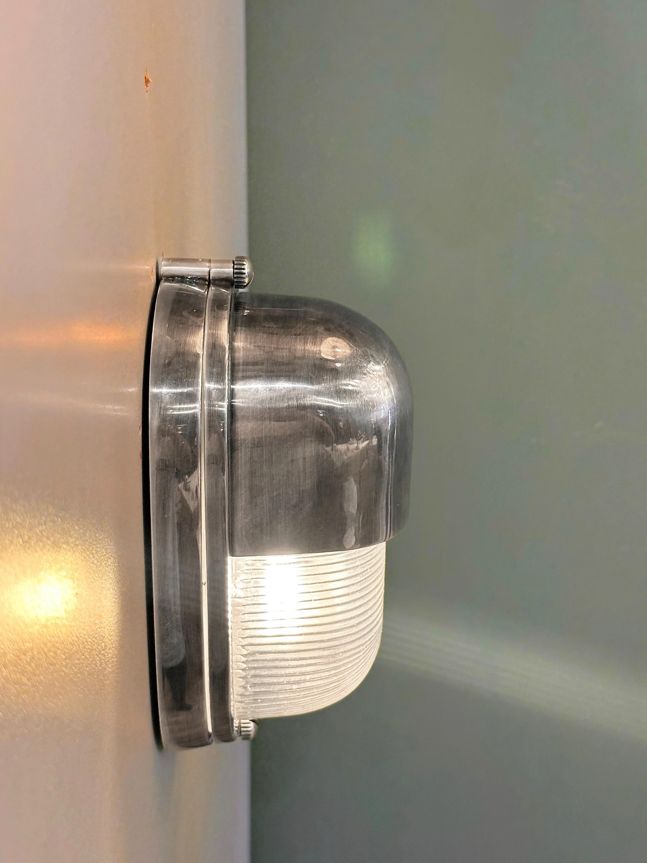 My Store MENIL Outdoor Bathroom Wall Fixture